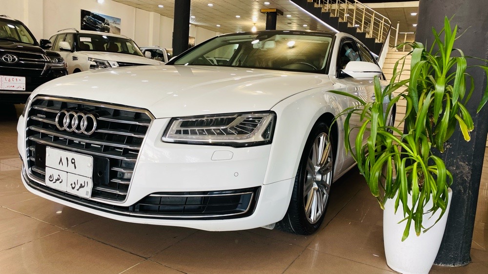 اودي A8